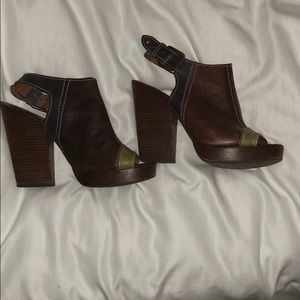 Luck Brand platform sandals.